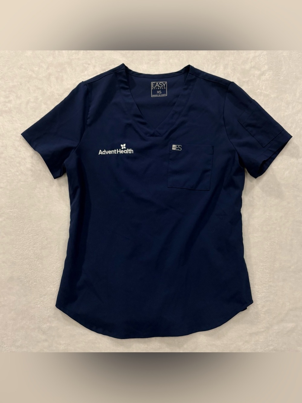 Easy Stretch AdventHealth Navy Blue V-Neck Scrub Top Women’s Size XS